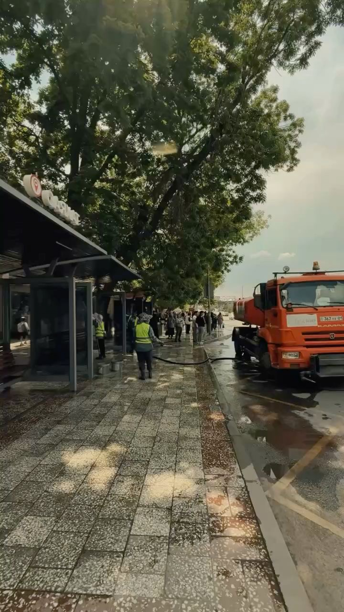 Әл-Фараби ауданында «Таза Өлке» ЖШС-нің қатысуымен тазалық жұмыстары жүргізілді