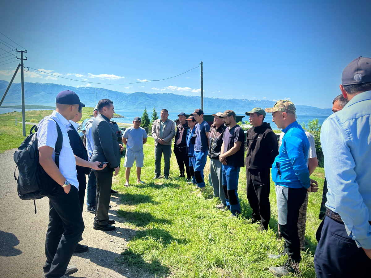 Шығыс Қазақстан облысының әкімі: Үлкен Нарын ауылында қаза тапқан жұмысшылардың отбасыларына жан-жақты көмек пен қолдау көрсетіледі