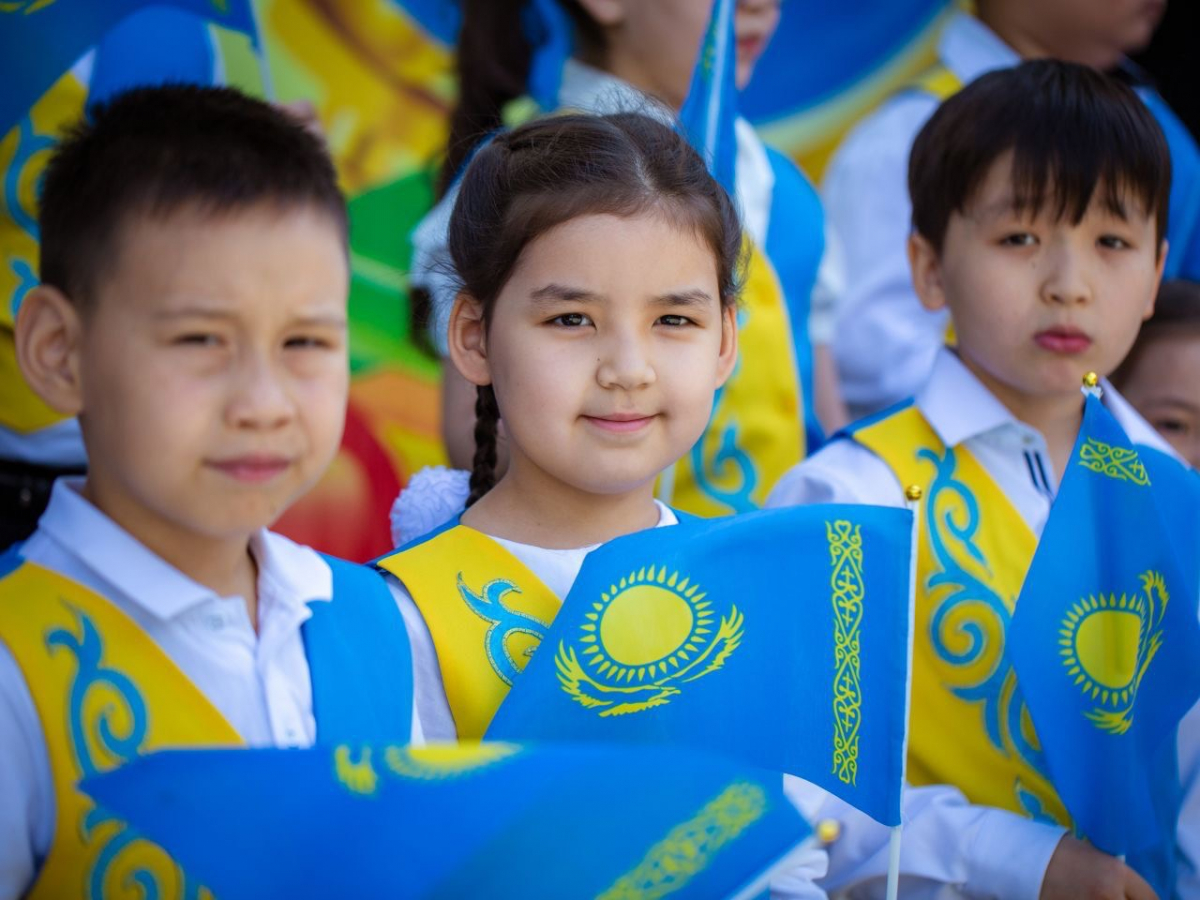 ШҚО мектептерінде соңғы қоңырау соғылды