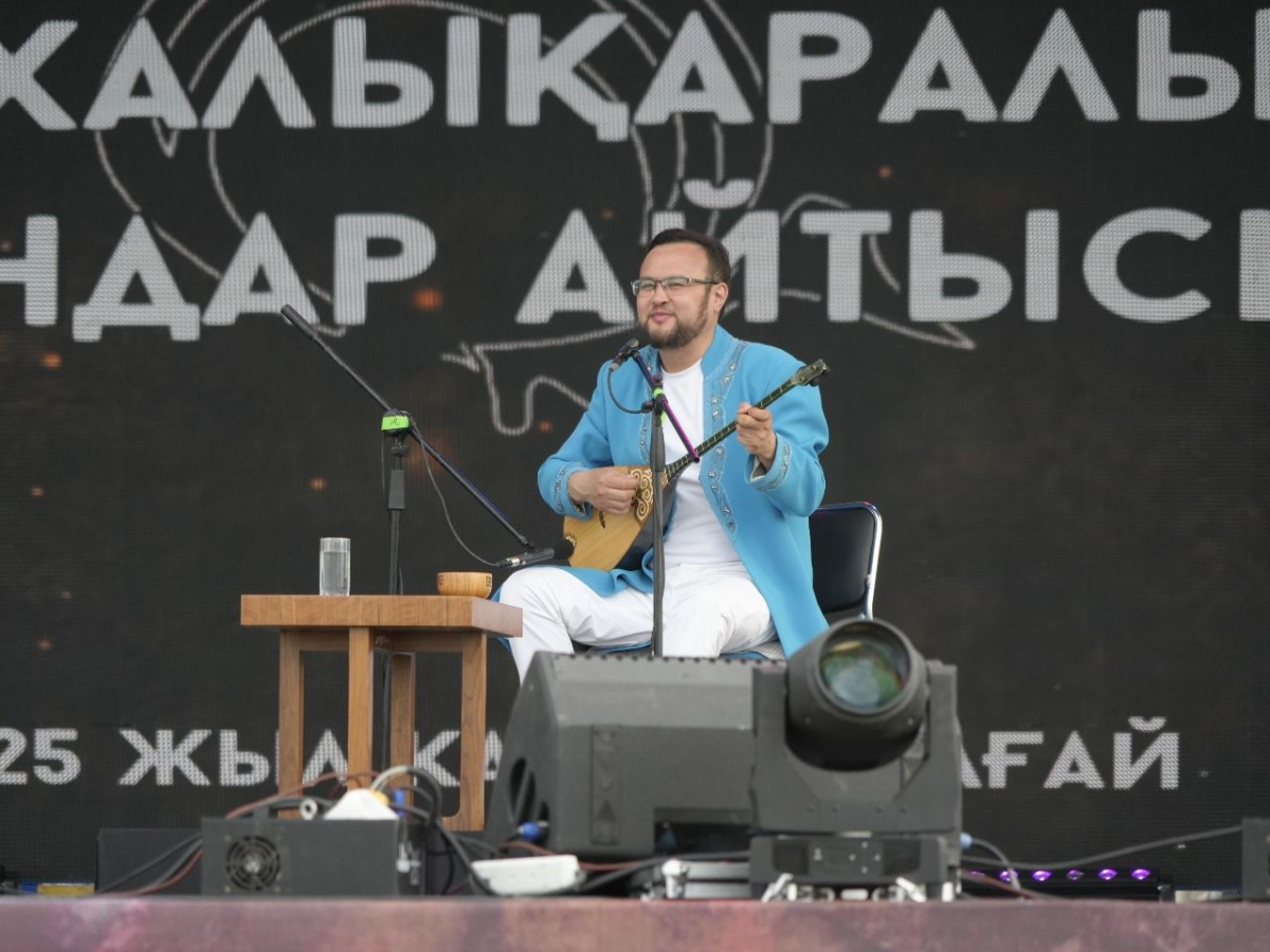 Катонқарағай ауданында «Алтай – алтын бесігім» атты халықаралық айтыс өтті