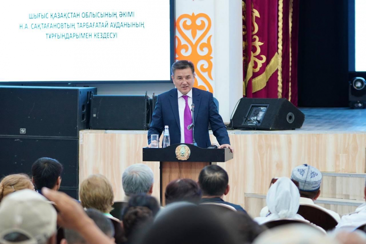ШҚО ӘКІМІ ТАРБАҒАТАЙ АУДАНЫНЫҢ ХАЛҚЫМЕН КЕЗДЕСУ ӨТКІЗДІ