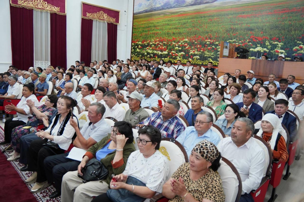 Аким ВКО провел встречу с населением  Тарбагатайского района