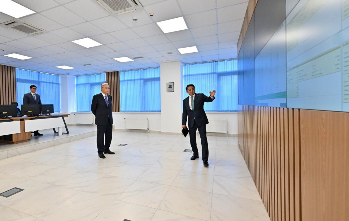 Қасым-Жомарт Тоқаев суперкомпьютерді іске қосу рәсіміне қатысты