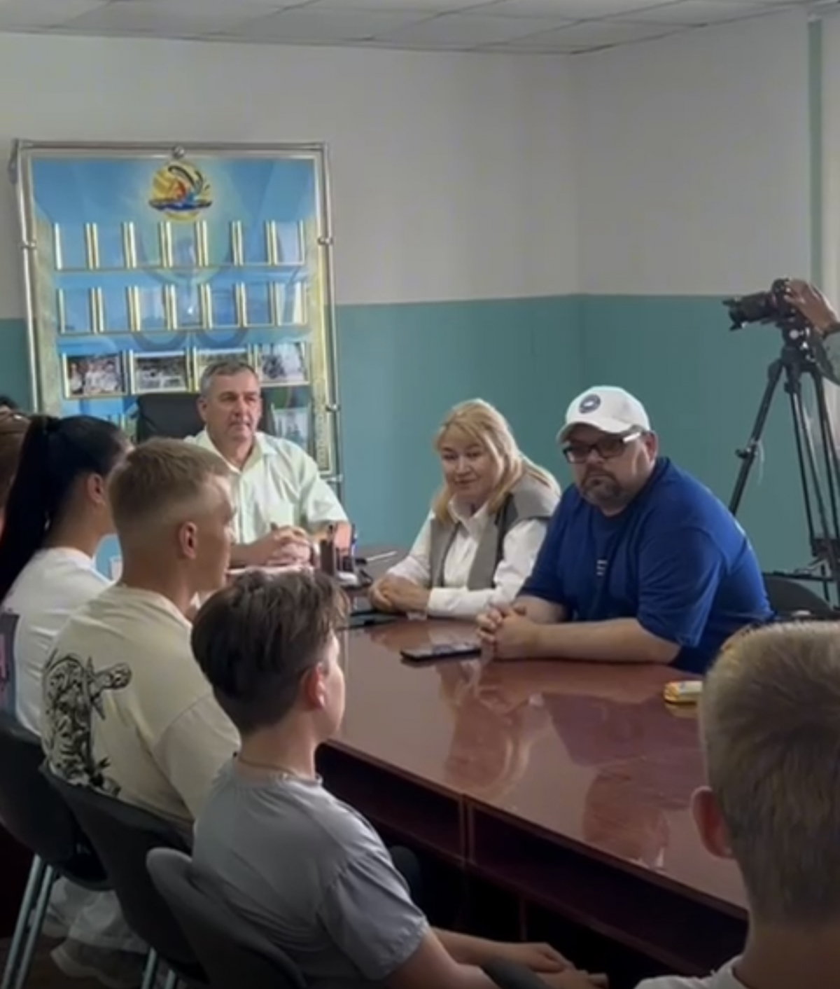 Встреча, объединяющая спорт и согласие: Ассамблея народа Казахстана и спортивная школа Жезказгана