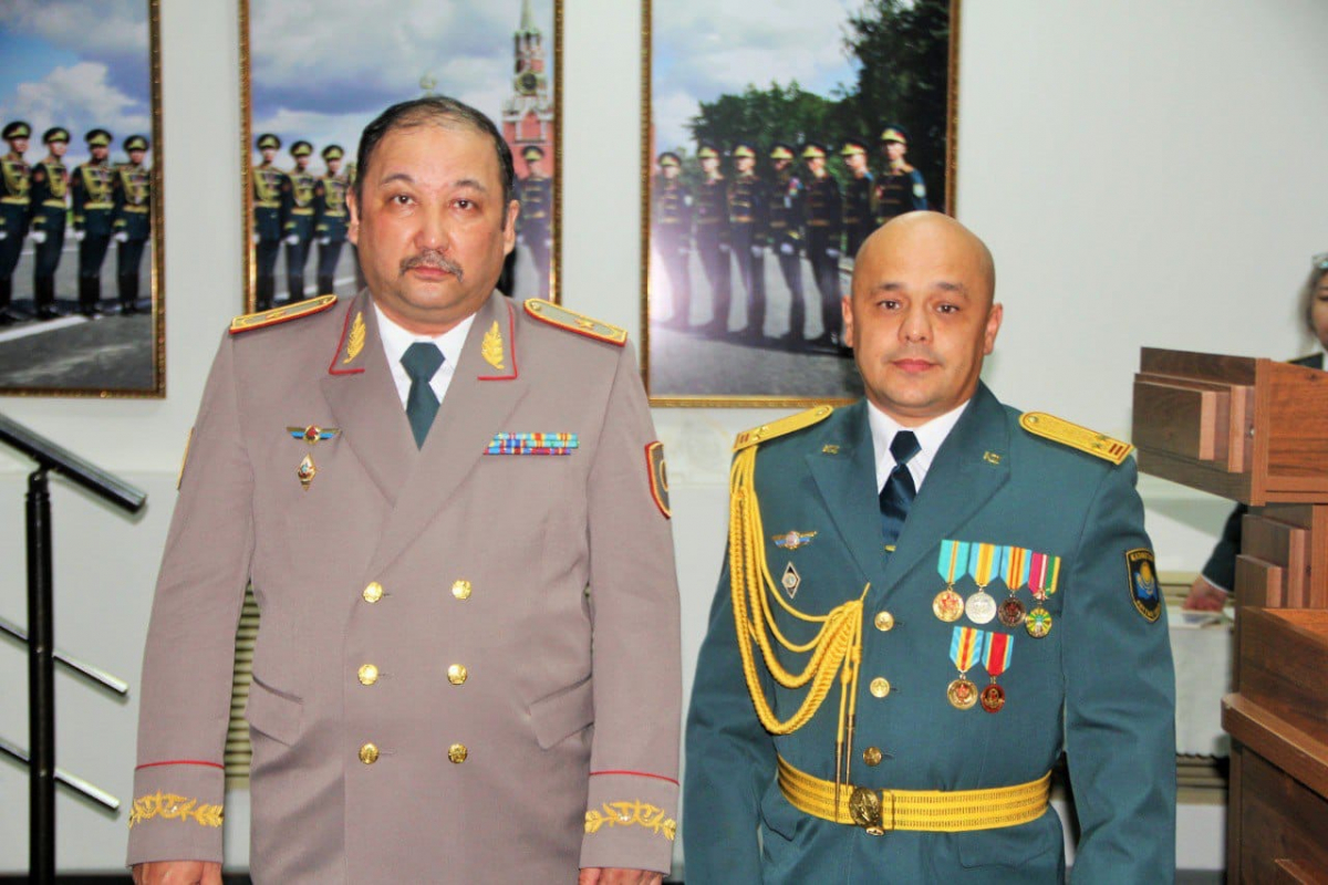 Өскеменде ұландықтар Ата Заң күнін атап өтті