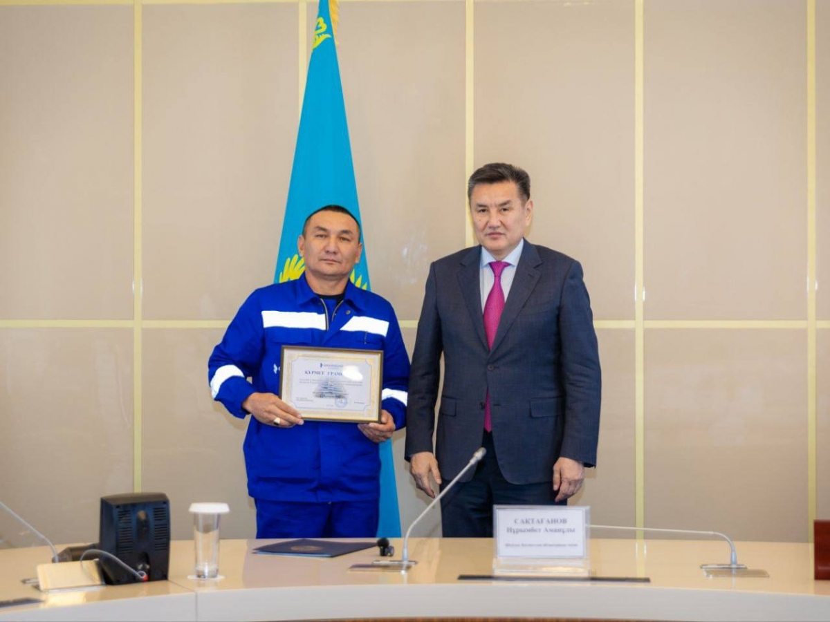 Мұнай-газ саласы қызметкерлерін кәсіби мерекелерімен құттықтады