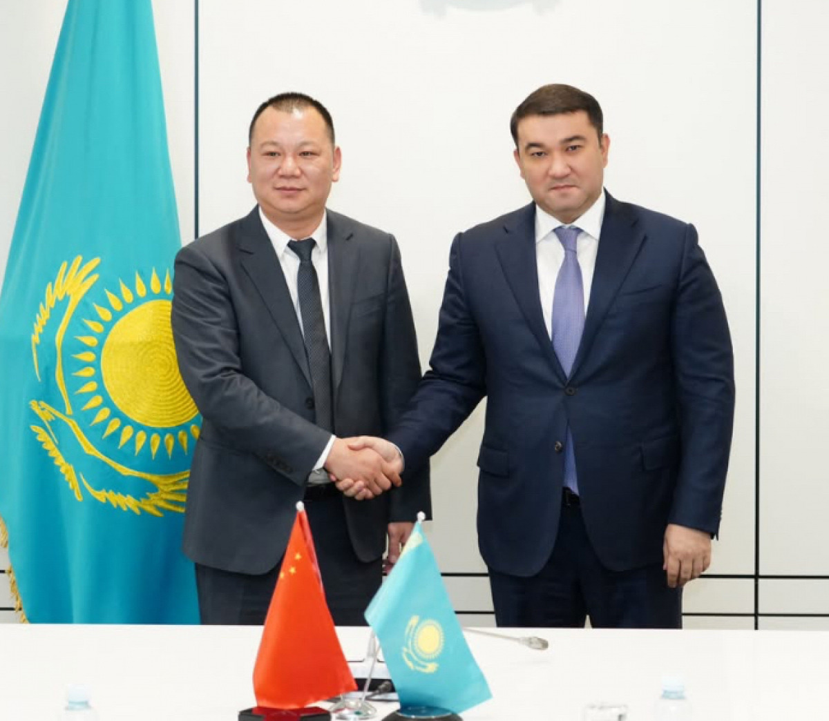 ТҮРКІСТАН ОБЛЫСЫ: ОБЛЫС ӘКІМІ ШЕТЕЛДІК ИНВЕСТОРЛАРДЫ ҚАБЫЛДАДЫ