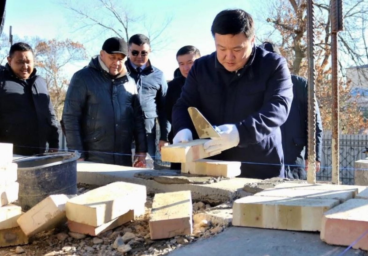 ТҮРКІСТАН ОБЛЫСЫ: КЕНТАУДА ЗАМАНУИ СПОРТ КЕШЕНІНІҢ ҚҰРЫЛЫСЫ БАСТАЛДЫ