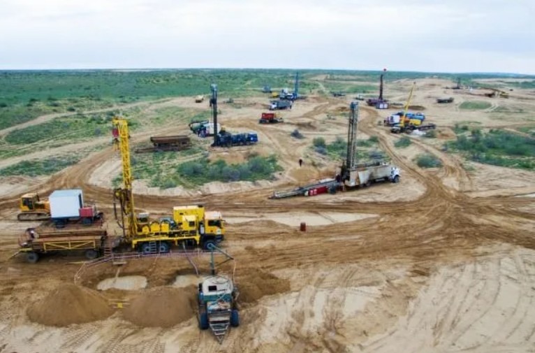 ТҮРКІСТАН ОБЛЫСЫ: ЭКОЛОГИЯЛЫҚ ҚАУІПСІЗ ӘДІСПЕН 800 ТОННАДАН АСТАМ ТАБИҒИ УРАН ӨНДІРІЛДІ