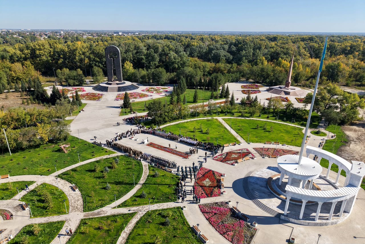 Абай облысында алғаш рет жаңа форматта әскерге шығарып салу рәсімі өтті